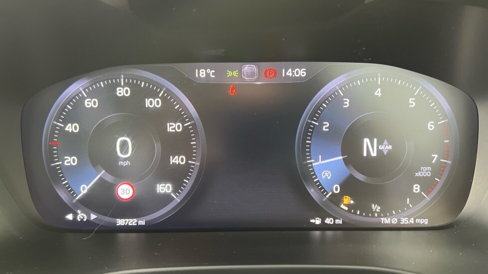 Used Volvo XC40 2021 for sale - 76851160: Photo 11