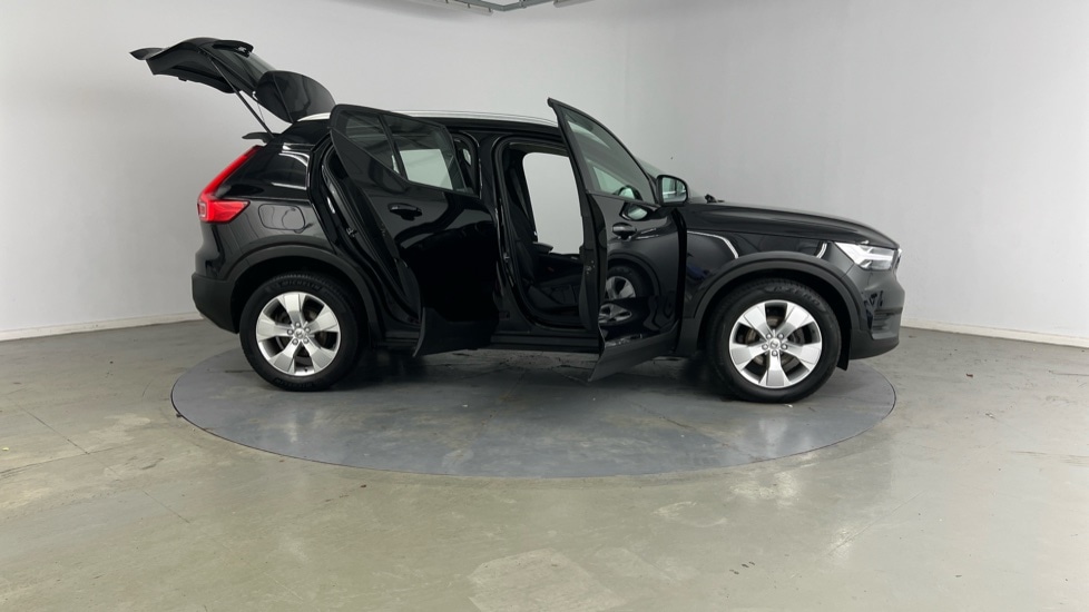 Used Volvo XC40 2021 for sale - 76851160: Photo 25