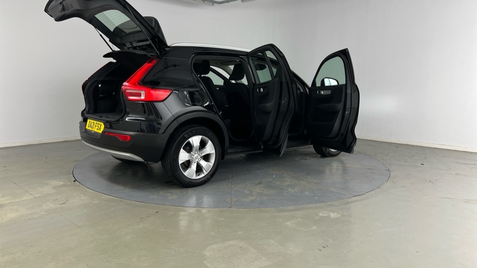 Used Volvo XC40 2021 for sale - 76851160: Photo 28