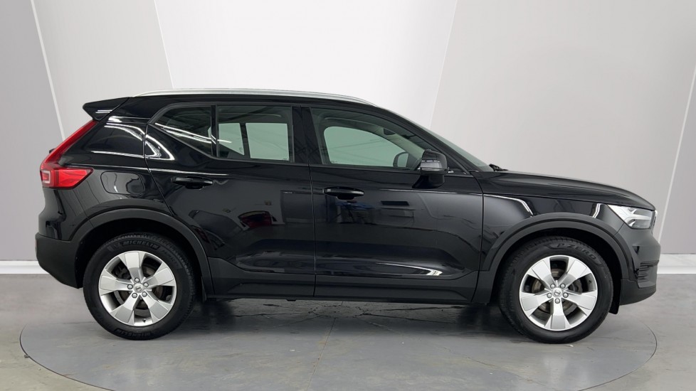 Used Volvo XC40 2021 for sale - 76851160: Photo 3