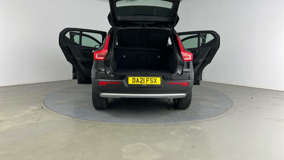 Used Volvo XC40 2021 for sale - 76851160: Photo 32