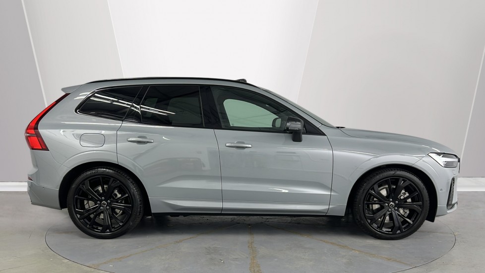 Used Volvo XC60 2025 for sale - 77762774: Photo 3