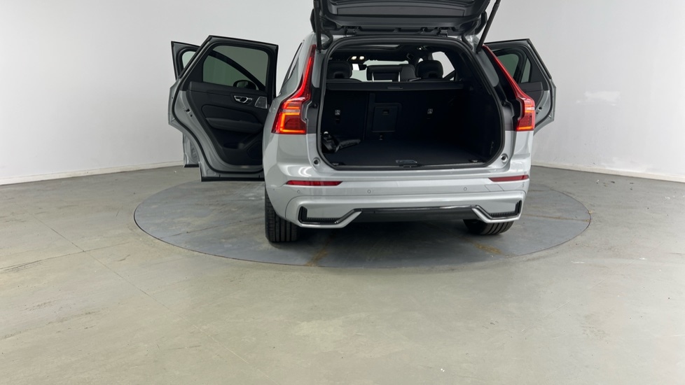 Used Volvo XC60 2025 for sale - 77762774: Photo 32