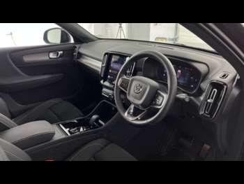 Used Volvo XC40 2024 for sale - 74627600: Photo