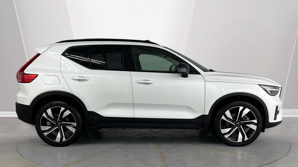 Used Volvo XC40 2025 for sale - 77281126: Photo 3