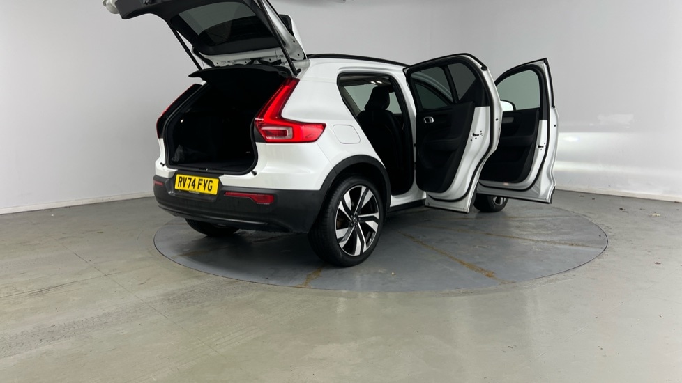 Used Volvo XC40 2025 for sale - 77281126: Photo 30