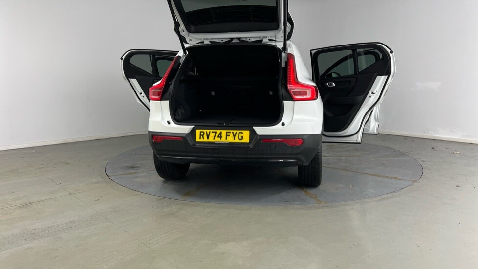 Used Volvo XC40 2025 for sale - 77281126: Photo 32