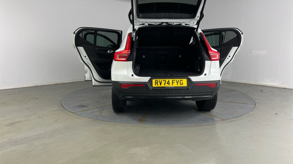 Used Volvo XC40 2025 for sale - 77281126: Photo 33
