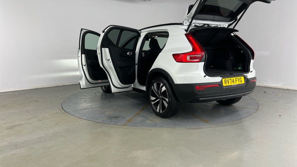 Used Volvo XC40 2025 for sale - 77281126: Photo 35