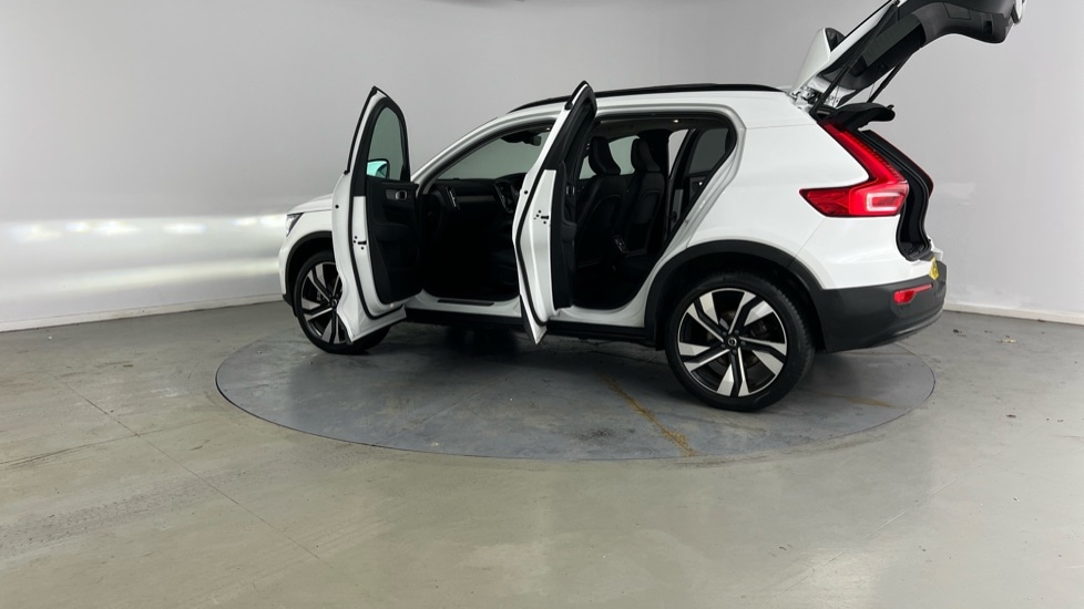 Used Volvo XC40 2025 for sale - 77281126: Photo 37