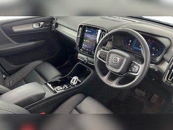 Used Volvo XC40 2025 for sale - 77281126: Photo