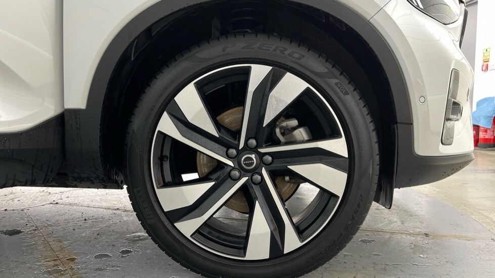 Used Volvo XC40 2025 for sale - 77281126: Photo 9