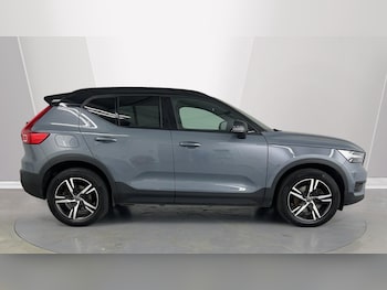 Used Volvo XC40 2021 for sale - 76104248: Photo