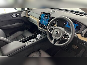 Used Volvo XC60 2025 for sale - 78000357: Photo