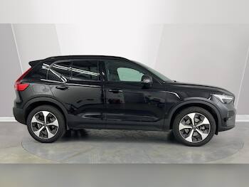 Used Volvo XC40 2025 for sale - 79445972: Photo
