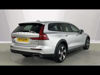 Used Volvo V60 2021 for sale - 74721185: Photo