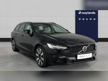 Used Volvo V90 2025 for sale - 78472531: Photo