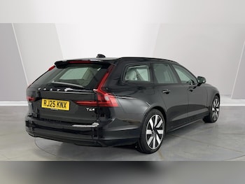 Used Volvo V90 2025 for sale - 78472531: Photo