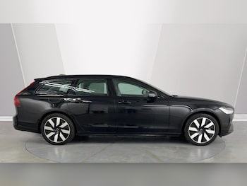 Used Volvo V90 2025 for sale - 78472531: Photo