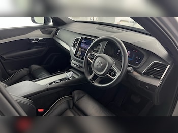 Used Volvo XC90 2022 for sale - 76023202: Photo