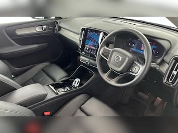 Used Volvo XC40 2025 for sale - 79867312: Photo