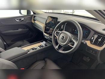 Used Volvo XC60 2025 for sale - 77053393: Photo
