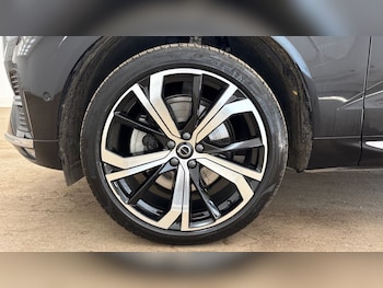 Used Volvo XC60 2025 for sale - 78581434: Photo