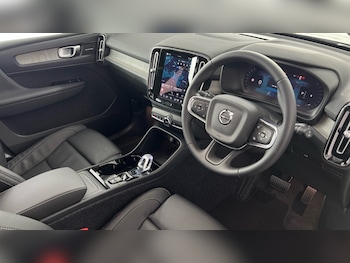 Used Volvo XC40 2026 for sale - 77367020: Photo