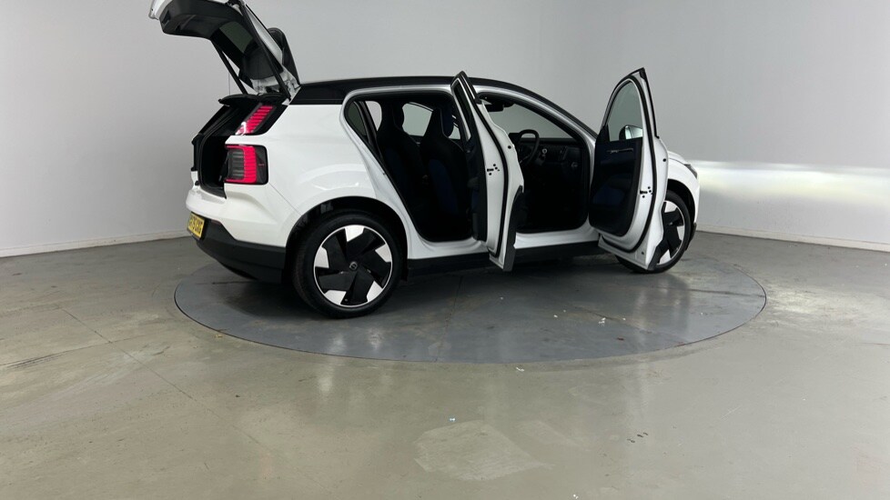 Used Volvo EX30 2025 for sale - 76233960: Photo 28