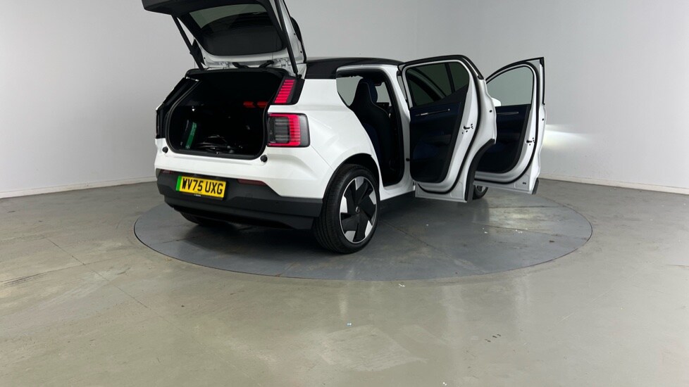 Used Volvo EX30 2025 for sale - 76233960: Photo 30