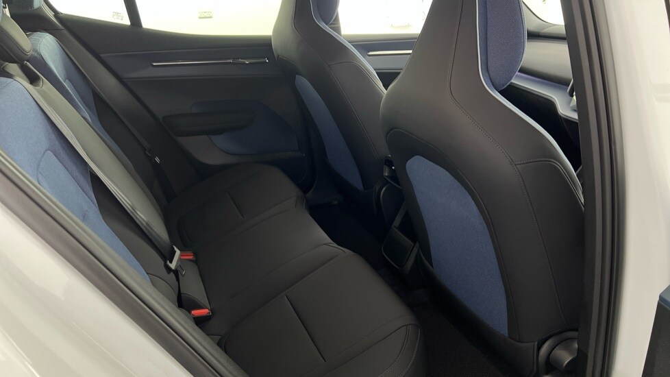 Used Volvo EX30 2025 for sale - 76233960: Photo 6