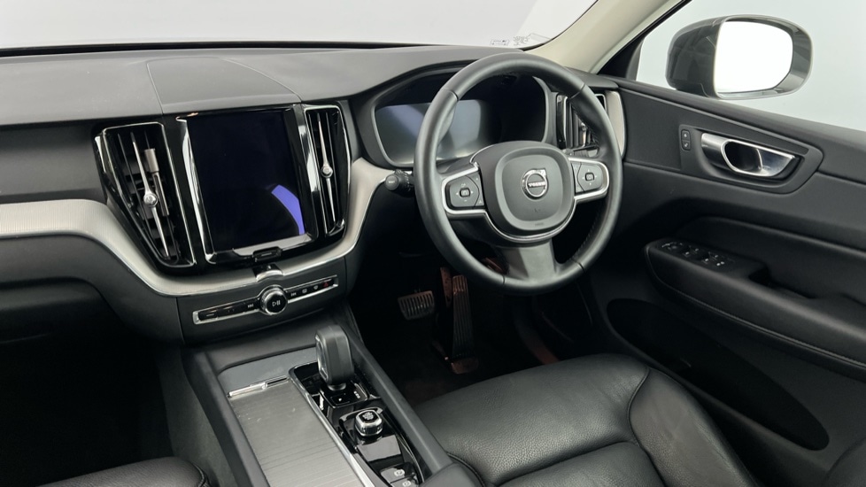 Used Volvo XC60 2022 for sale - 77224970: Photo 8