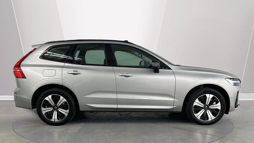 Used Volvo XC60 2023 for sale - 78108694: Photo 3