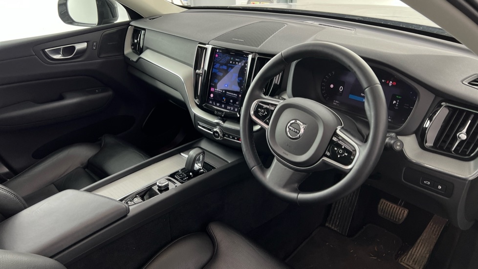 Used Volvo XC60 2023 for sale - 78108694: Photo 4