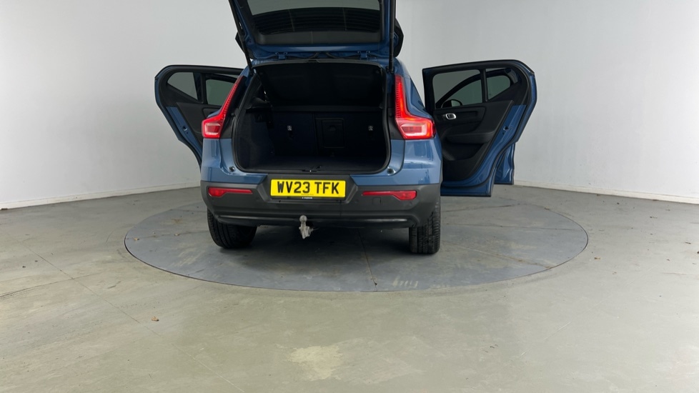 Used Volvo XC40 2023 for sale - 77316065: Photo 32