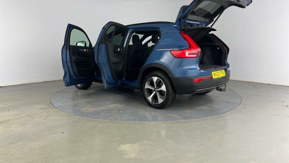 Used Volvo XC40 2023 for sale - 77316065: Photo 36