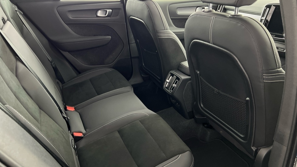 Used Volvo XC40 2023 for sale - 77316065: Photo 6