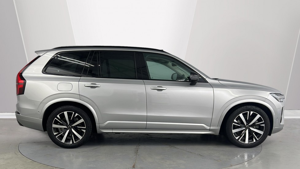 Used Volvo XC90 2025 for sale - 76788221: Photo 3