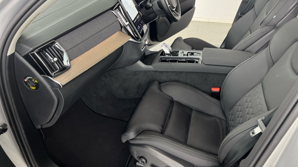 Used Volvo XC90 2025 for sale - 76788221: Photo 41