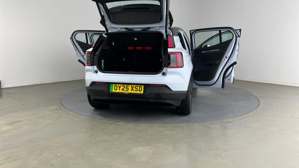 Used Volvo EX30 2025 for sale - 77157979: Photo 31