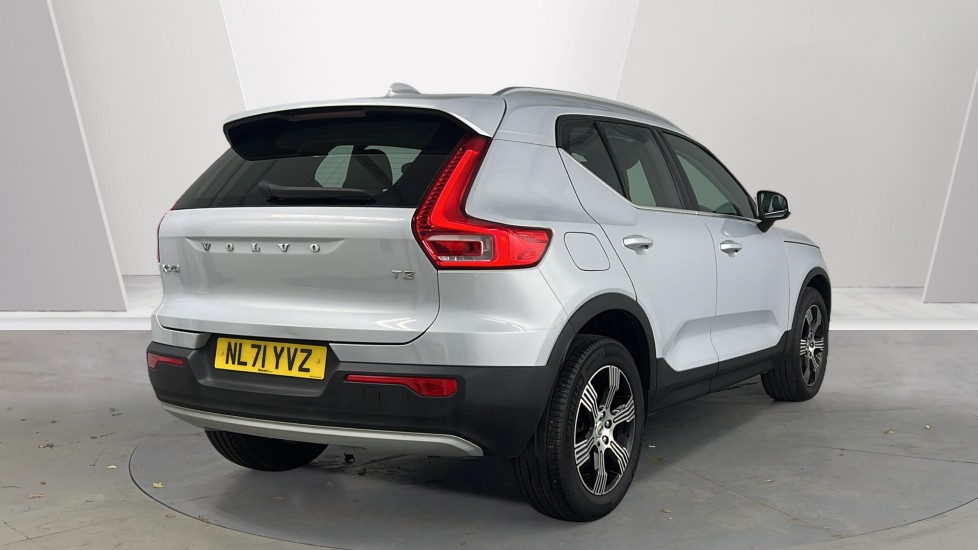 Used Volvo XC40 2021 for sale - 76817725: Photo 2
