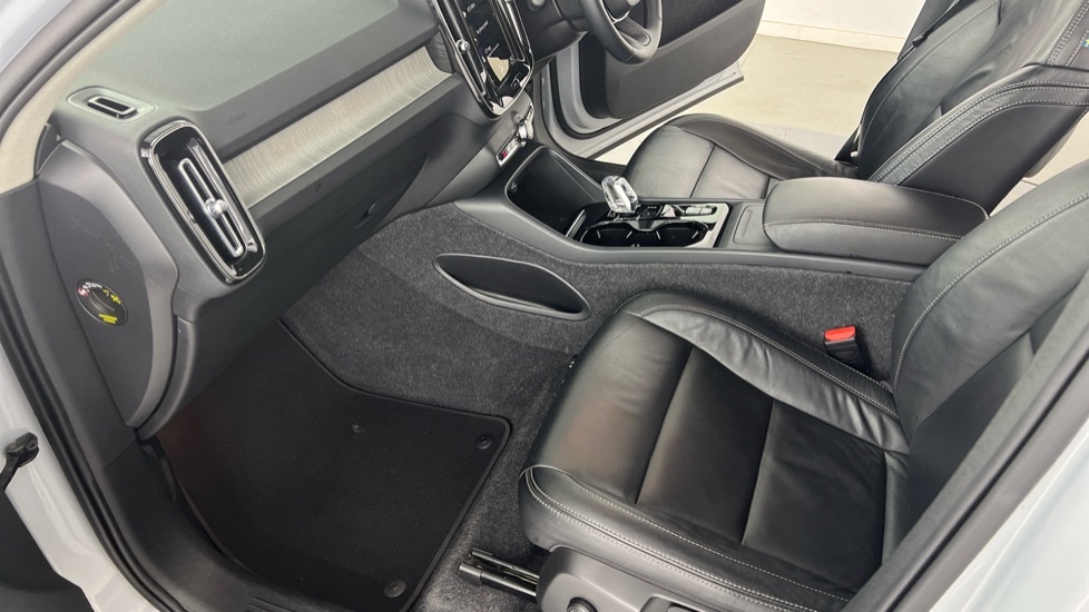Used Volvo XC40 2021 for sale - 76817725: Photo 42