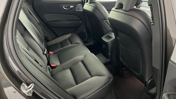 Used Volvo XC60 2021 for sale - 76241747: Photo 6