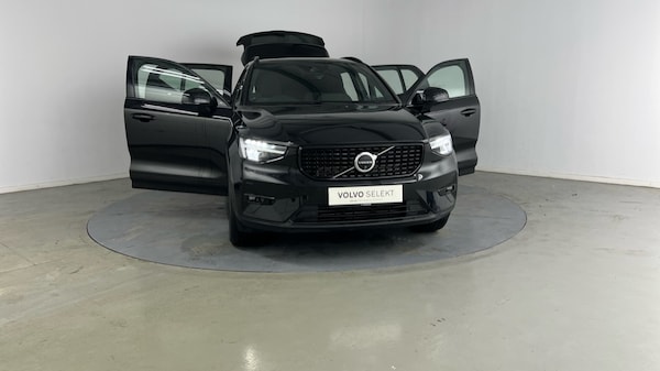 Used Volvo XC40 2023 for sale - 75664869: Photo 21