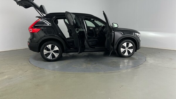 Used Volvo XC40 2023 for sale - 75664869: Photo 28