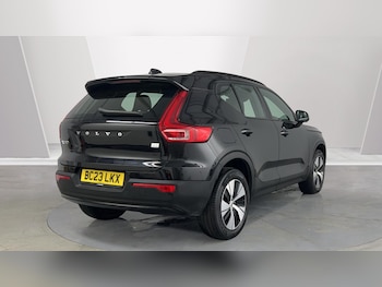 Used Volvo XC40 2023 for sale - 75664869: Photo
