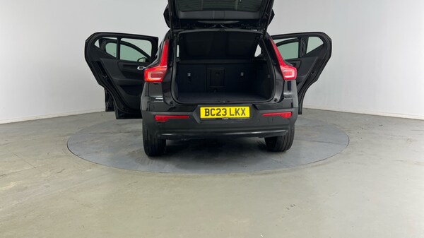 Used Volvo XC40 2023 for sale - 75664869: Photo 34