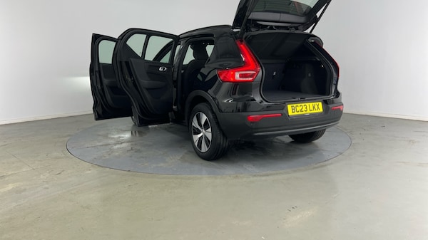 Used Volvo XC40 2023 for sale - 75664869: Photo 36