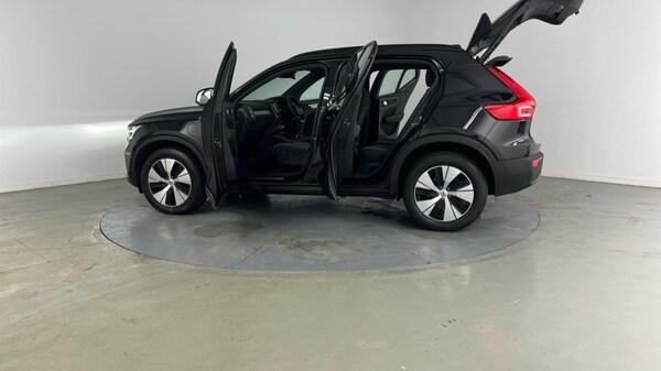 Used Volvo XC40 2023 for sale - 75664869: Photo 39