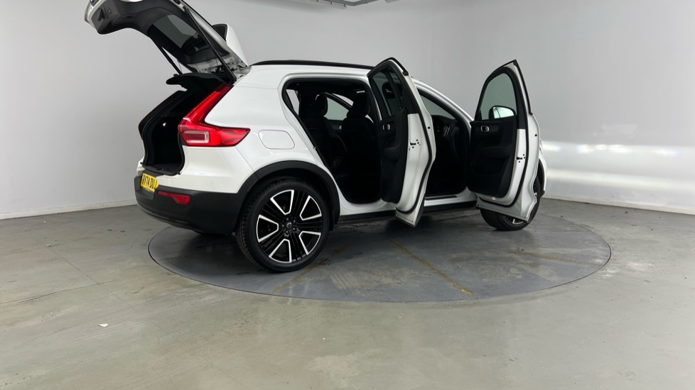 Used Volvo XC40 2025 for sale - 77897146: Photo 28